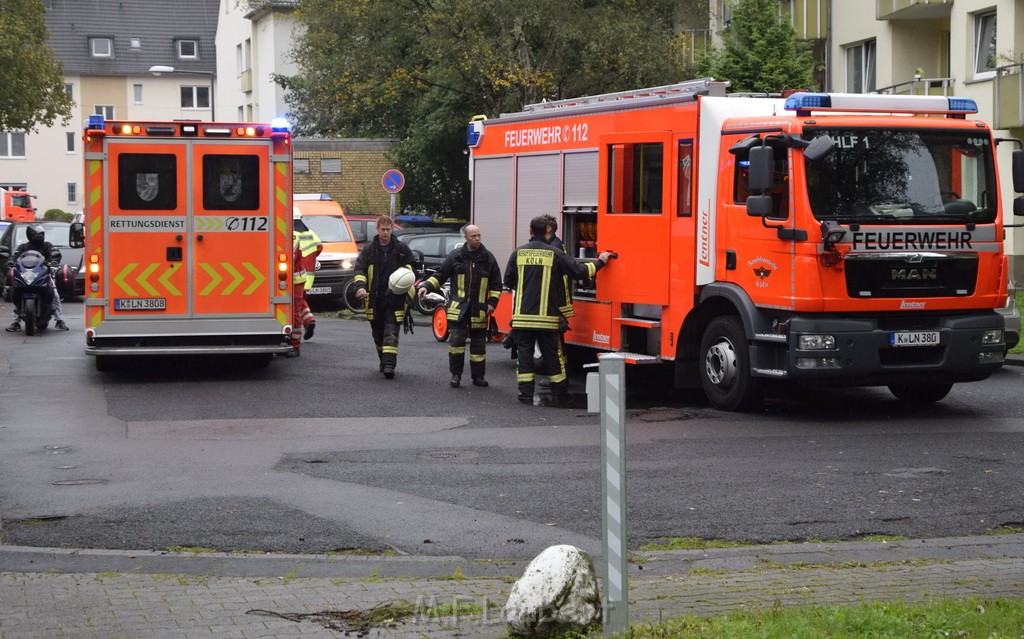 Feuer 2 Y Koeln Deutz Tenktererstr P26.JPG - Miklos Laubert